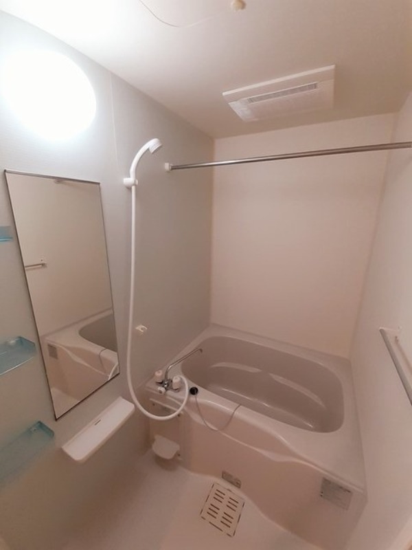 バス・シャワールーム　図面と現状に相違がある場合には現状を優先