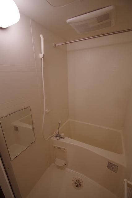 バス・シャワールーム　★お問い合わせはタウンハウジング新百合ヶ丘店まで★