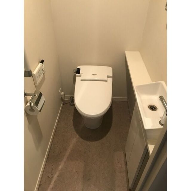 トイレ　参考写真