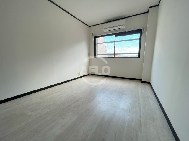 居室・リビング　OLA COURT西田辺　居間