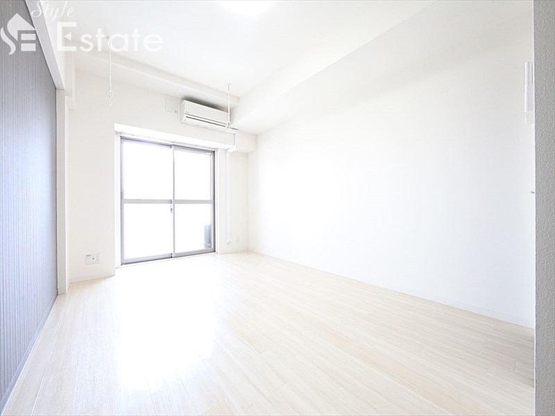 居室・リビング　内装