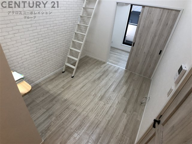 居室・リビング　ロフト付きの1LDK☆