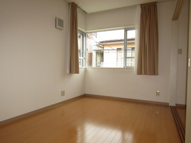 居室・リビング　同物件内参考画像