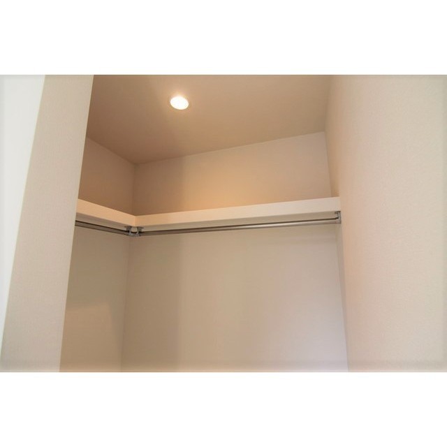 収納　ウォークインクローゼット