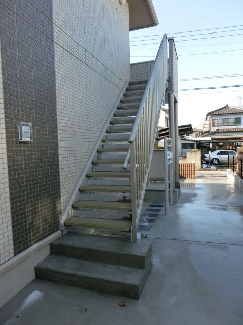 その他　2階への階段です。