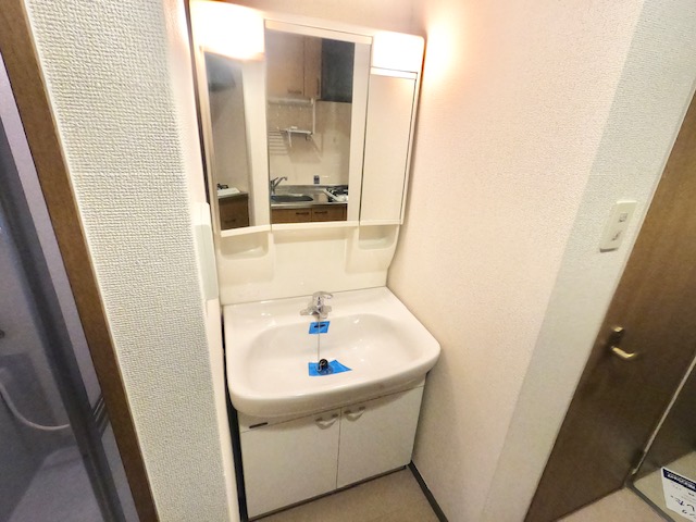 洗面設備　シャンプードレッサー