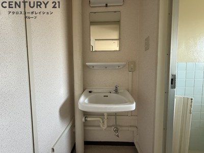 洗面設備　使いやすい洗面所です