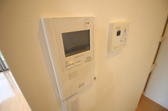 セキュリティ　モニター付きインターホン