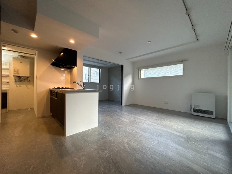 居室・リビング　２面採光・明るいリビングです。