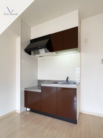 キッチン　コンパクトなキッチンで掃除もラクラク