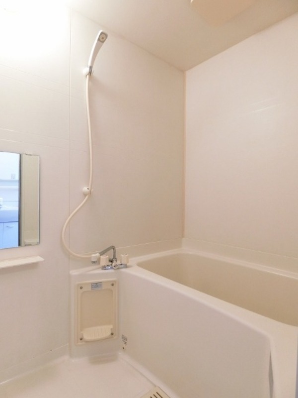 バス・シャワールーム　図面と現状に相違がある場合には現状を優先