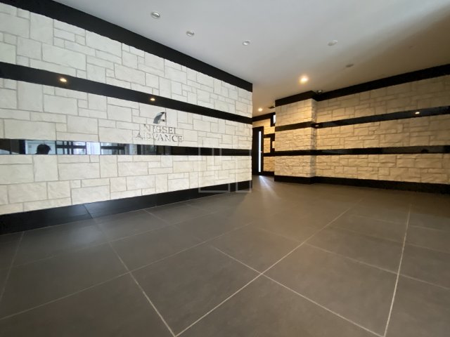 ロビー　アドバンス大阪グロウス　ロビー