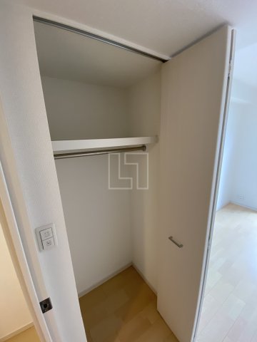 収納　アドバンス大阪グロウス　クローゼット