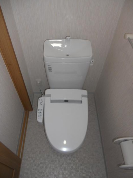 トイレ　別部屋参考写真