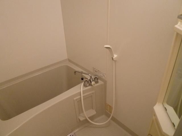 バス・シャワールーム　バスルーム