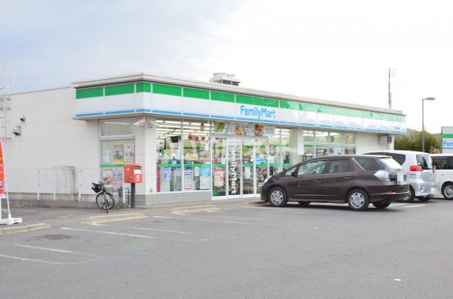 コンビニ　ファミリーマート 笠間東平店（コンビニ）まで434m