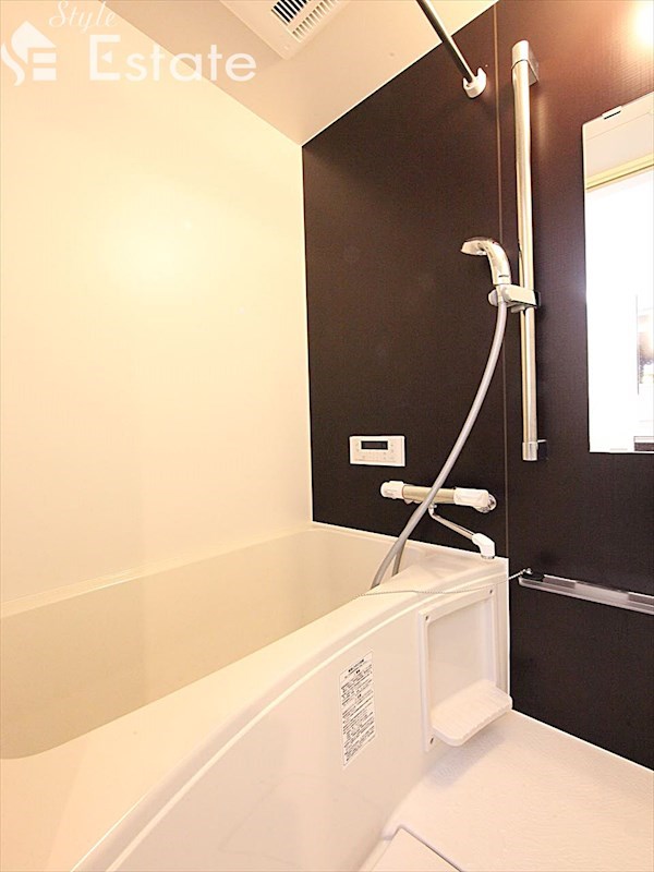 バス・シャワールーム　バスルーム