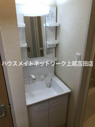 洗面設備　洗髪洗面化粧台