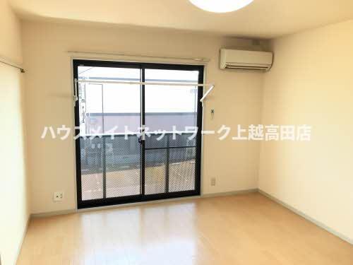 居室・リビング　洋室