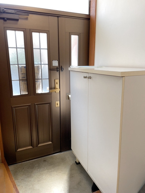 玄関　収納もある玄関です