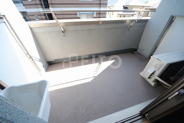 バルコニー　写真は３０５号室