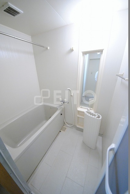 バス・シャワールーム　写真は３０５号室