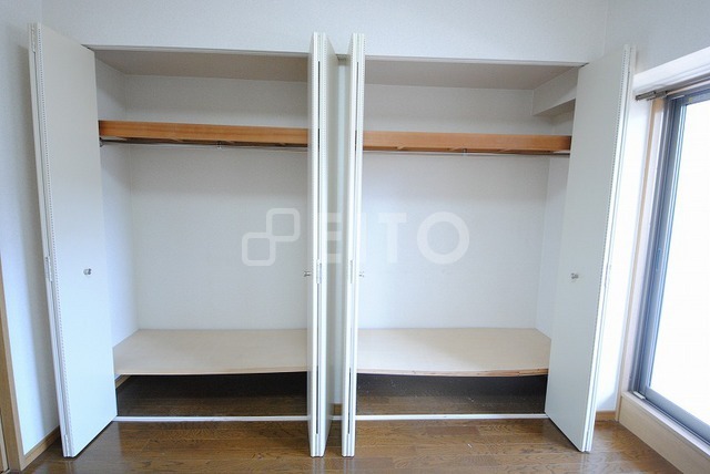 収納　写真は３０５号室