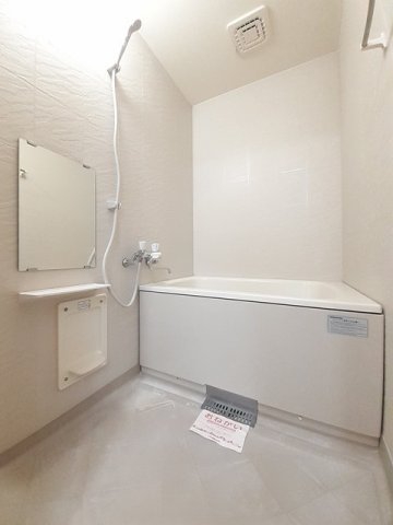 バス・シャワールーム　日々の疲れを癒すお風呂付です