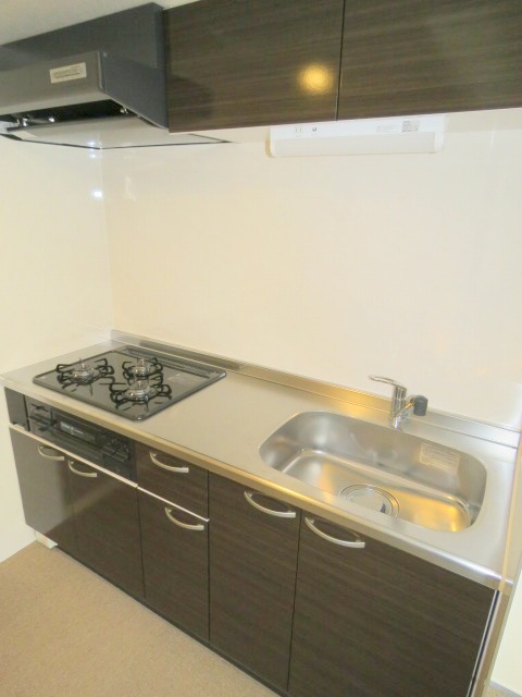 キッチン　人気の独立システムキッチンタイプです。