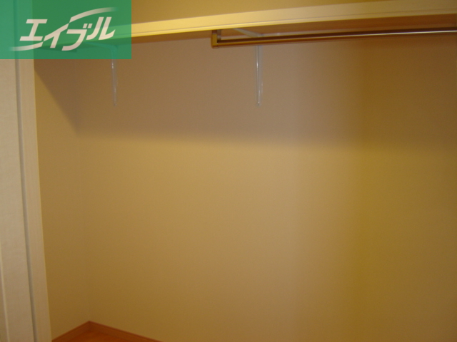 収納　ウォークインクローゼット