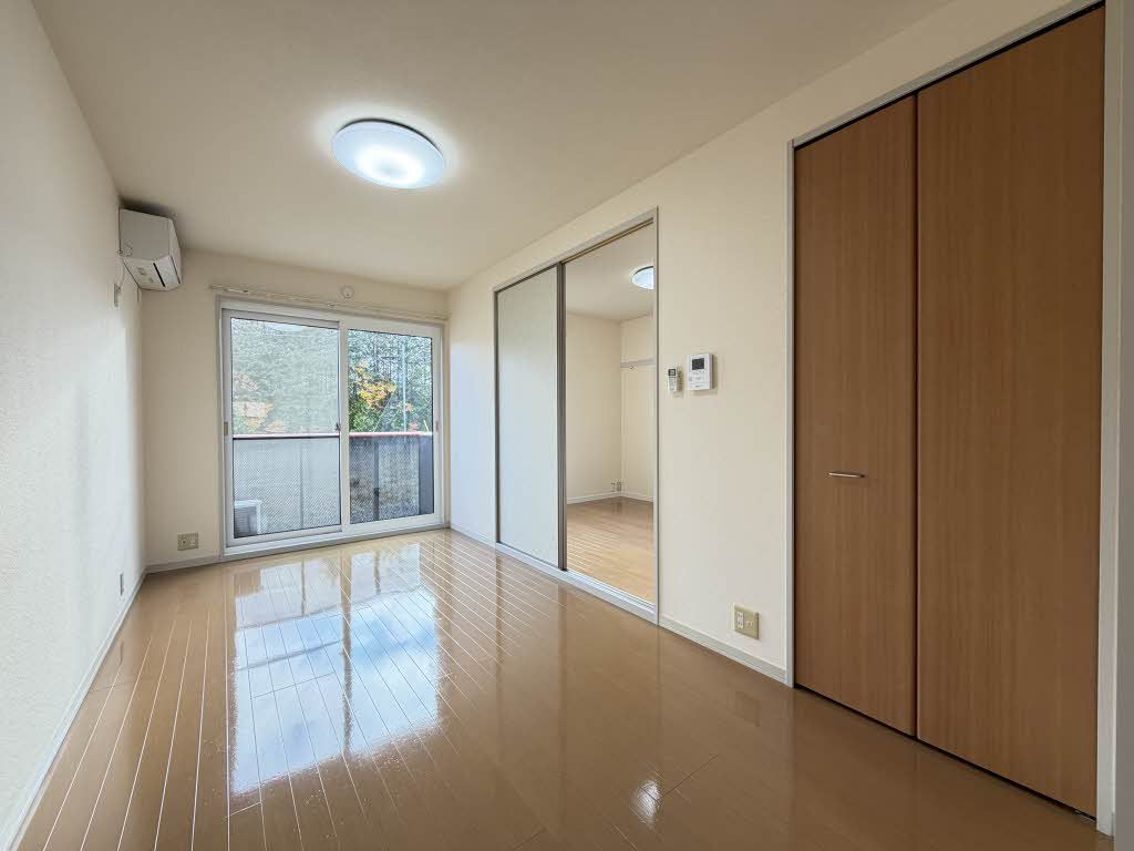 居室・リビング　洋室