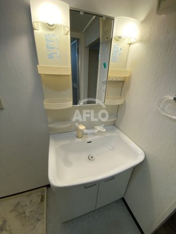 洗面設備　第一玉造マンション　洗面化粧台
