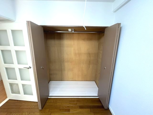 収納　イメージとして同建物他部屋を表示しています