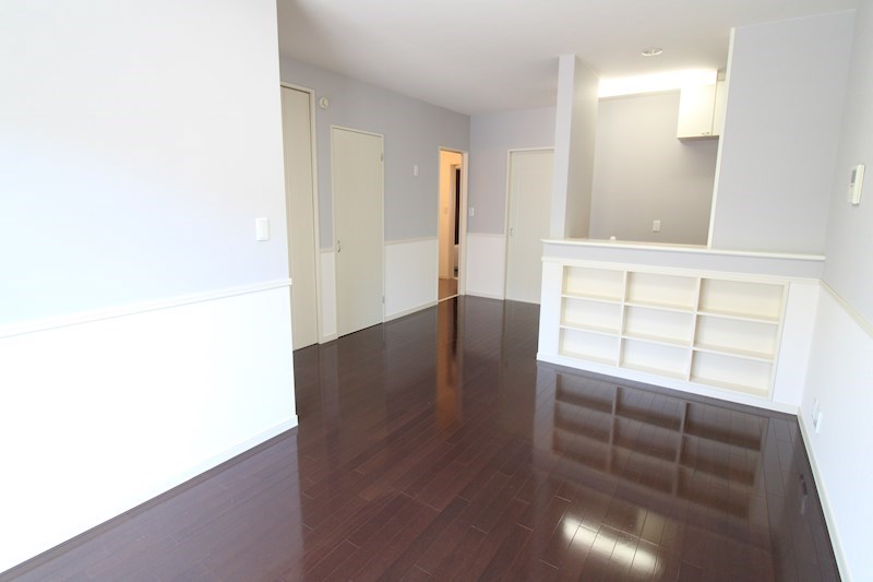 居室・リビング　陽あたりの良い明るいリビング