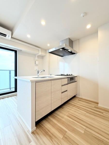 キッチン　コンパクトなキッチンで掃除もラクラク