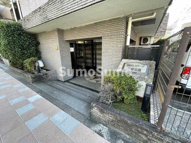 エントランス　ゆとりのあるエントランスです