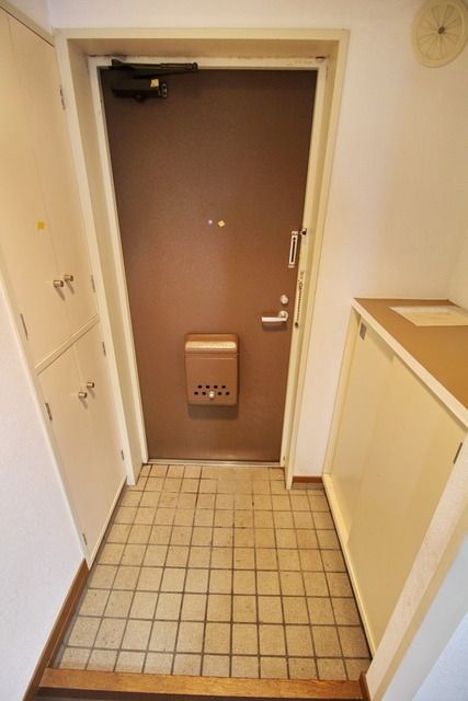 玄関　★お問い合わせはタウンハウジングまで★