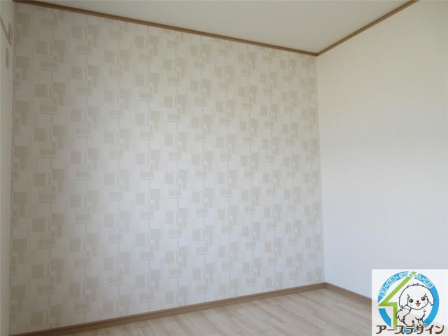 その他部屋・スペース　広くて明るい寝室