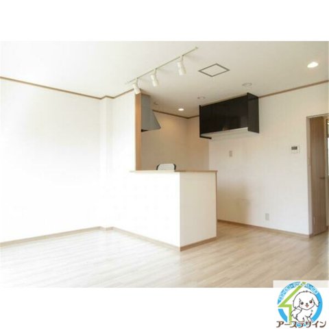 居室・リビング　使いやすい居間です