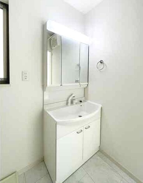 洗面設備　追焚機能付きです