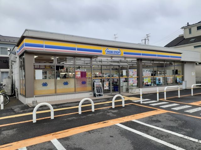 コンビニ　ミニストップ　四街道大日店（コンビニ）まで380m