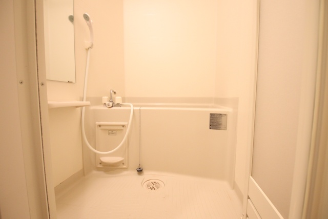 バス・シャワールーム　別室の参考写真です。※現況優先