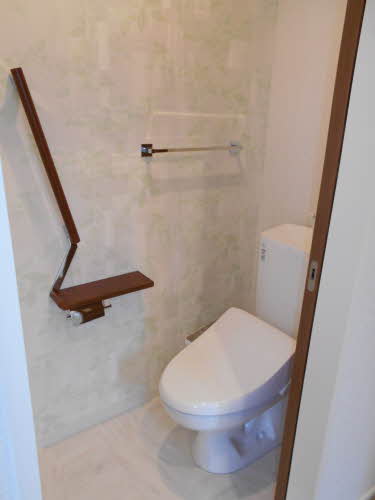 トイレ　清潔感のあるトイレです