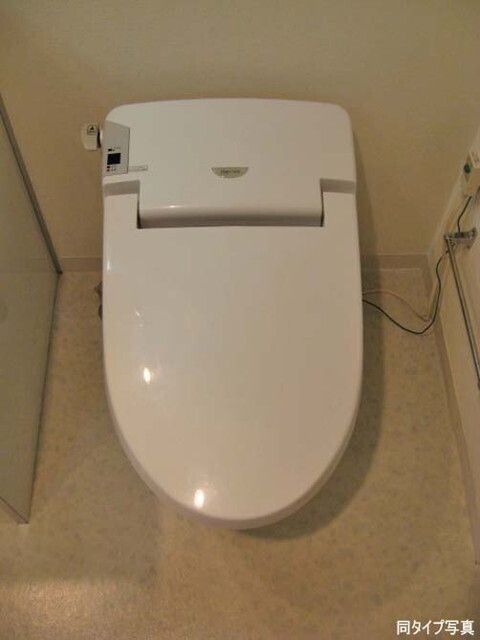 トイレ　♪温水洗浄便座♪■ウォールキャビネット収納付き♪