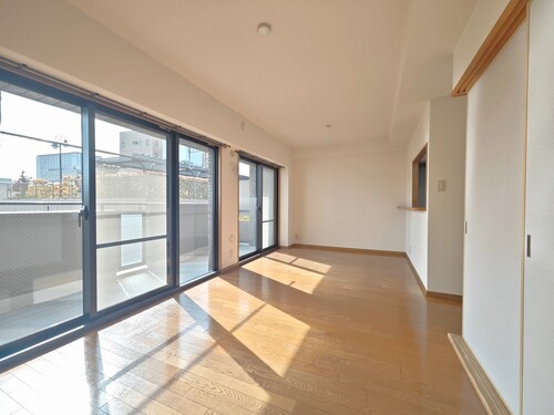 居室・リビング　LDK15.3畳