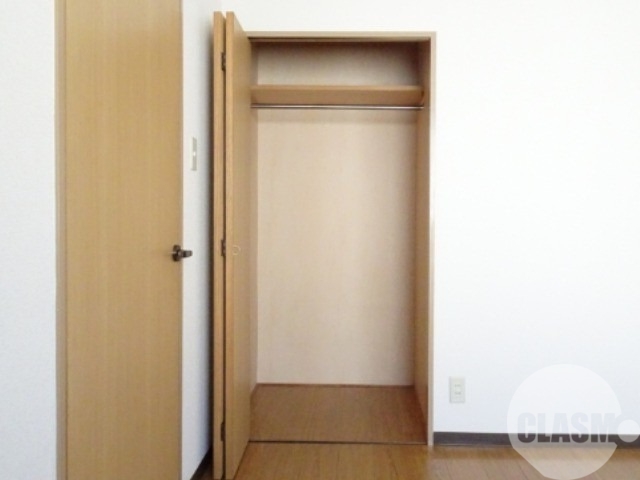 収納　クローゼット
