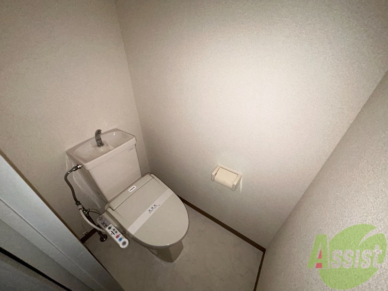 トイレ　トイレはウォシュレット機能付き。シャワートイレは日本の宝。