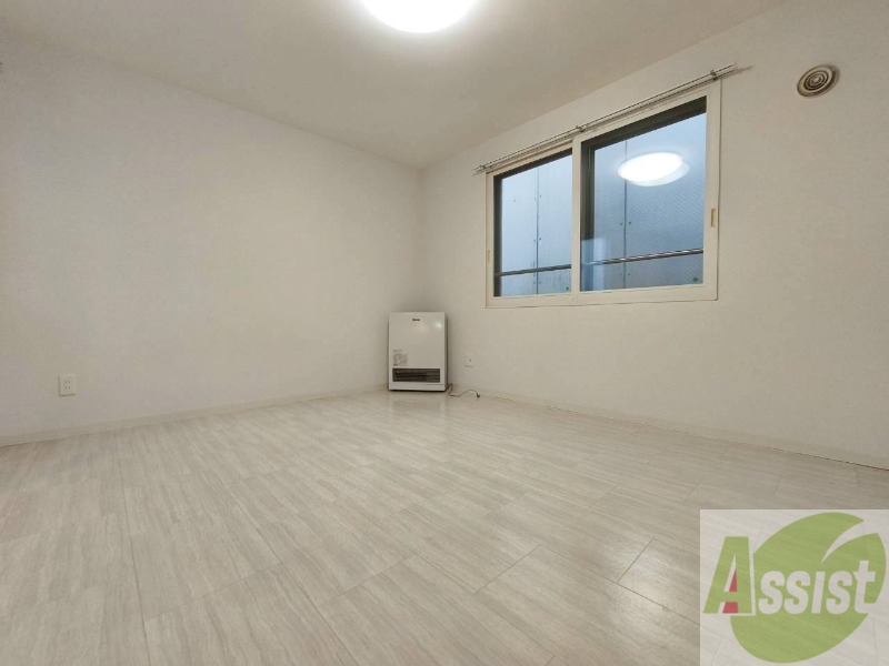 居室・リビング　広くてキレイなお部屋が広がっていて、充実した生活が送れそう。