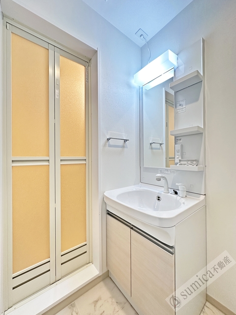 洗面設備　シャンプードレッサー付き・朝シャンもこちらで♪♪