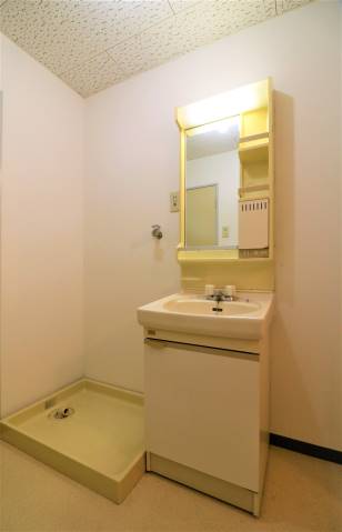 洗面設備　独立洗面台もしっかりと。